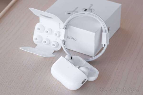 Leftovers Apple Air pods Pro 2 Design in California With MagSafe Charging Case | Lot Imported From Vietnam
